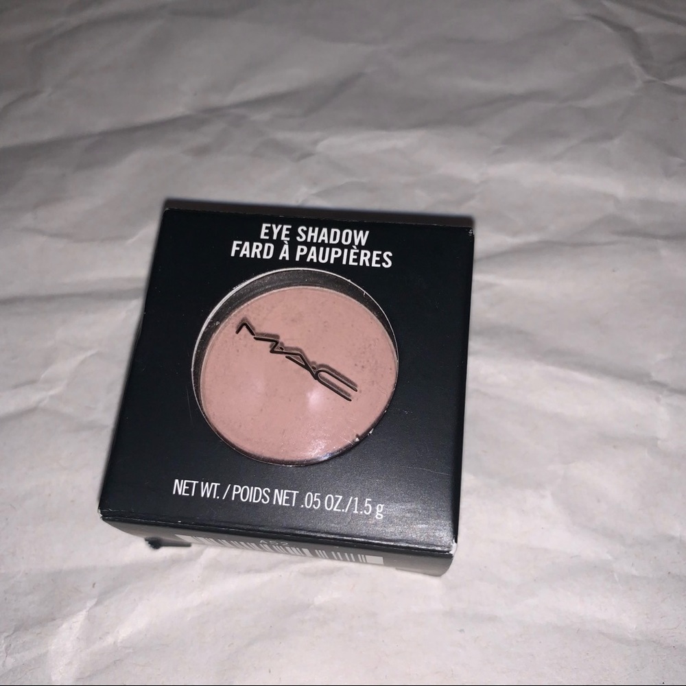 Mac eyeshadow